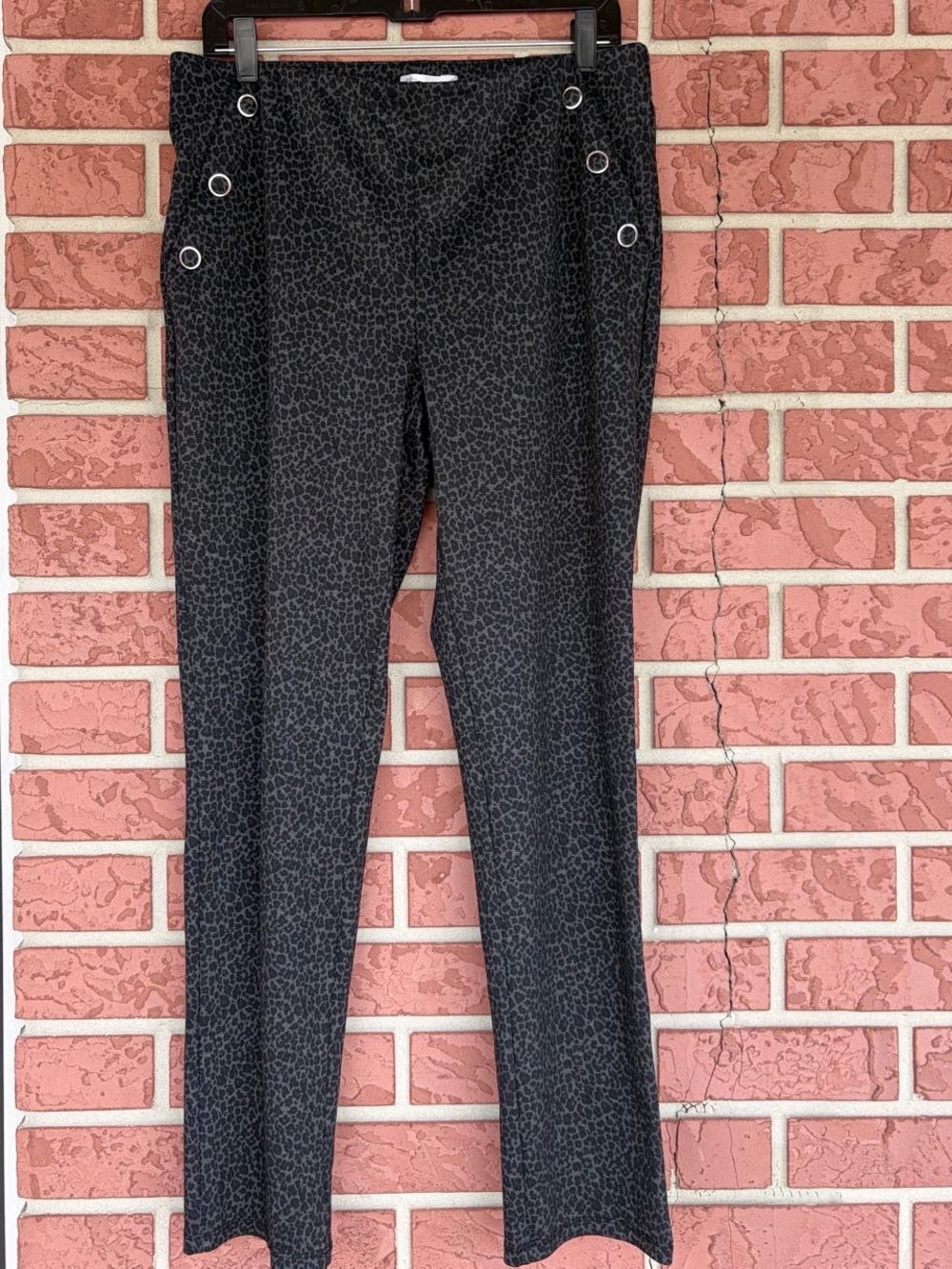 Madison Black Gray Animal-Print Slim Pants